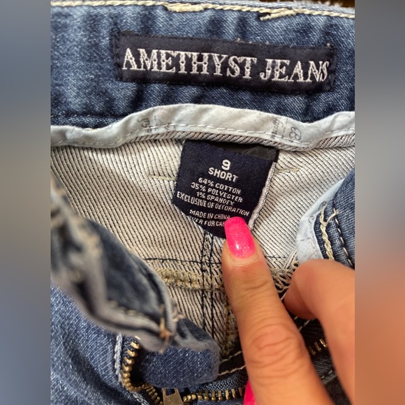 Amethyst Jeans size 9 Short inseam Juniors Mid Rise Medium Wash - Picture 5 of 6
